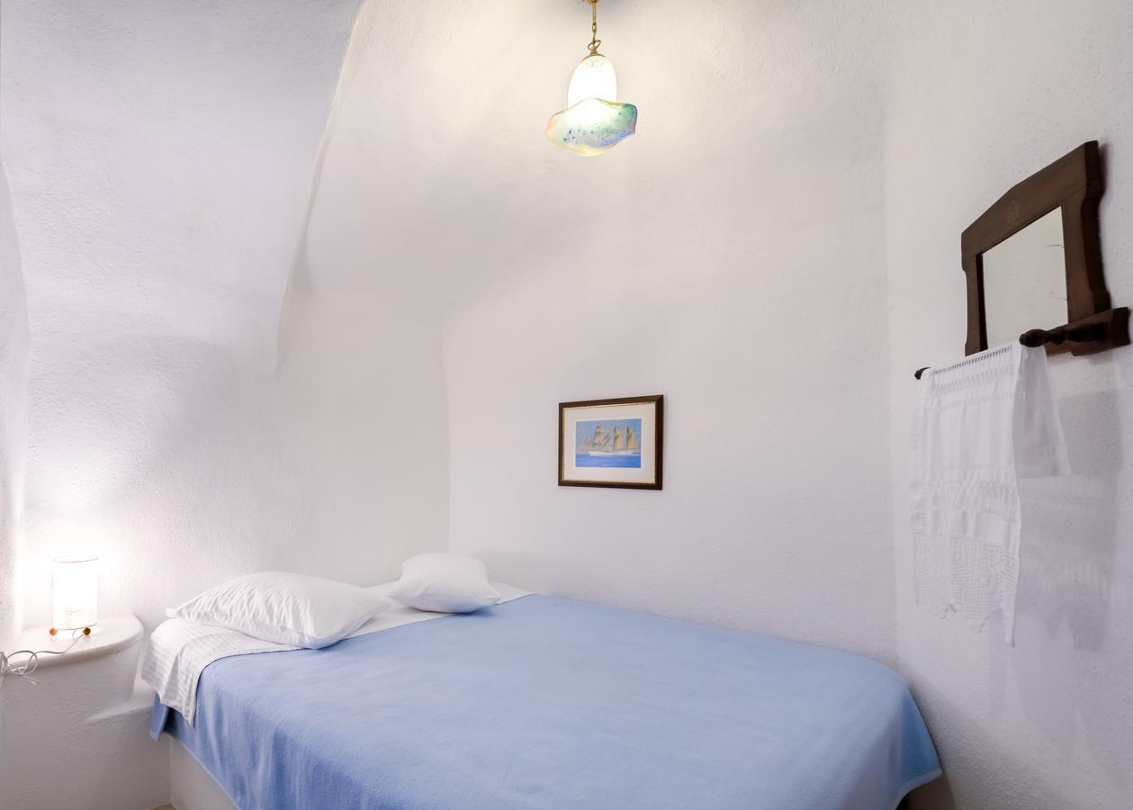 Chelidonia Traditional Villas 이아 외부 사진